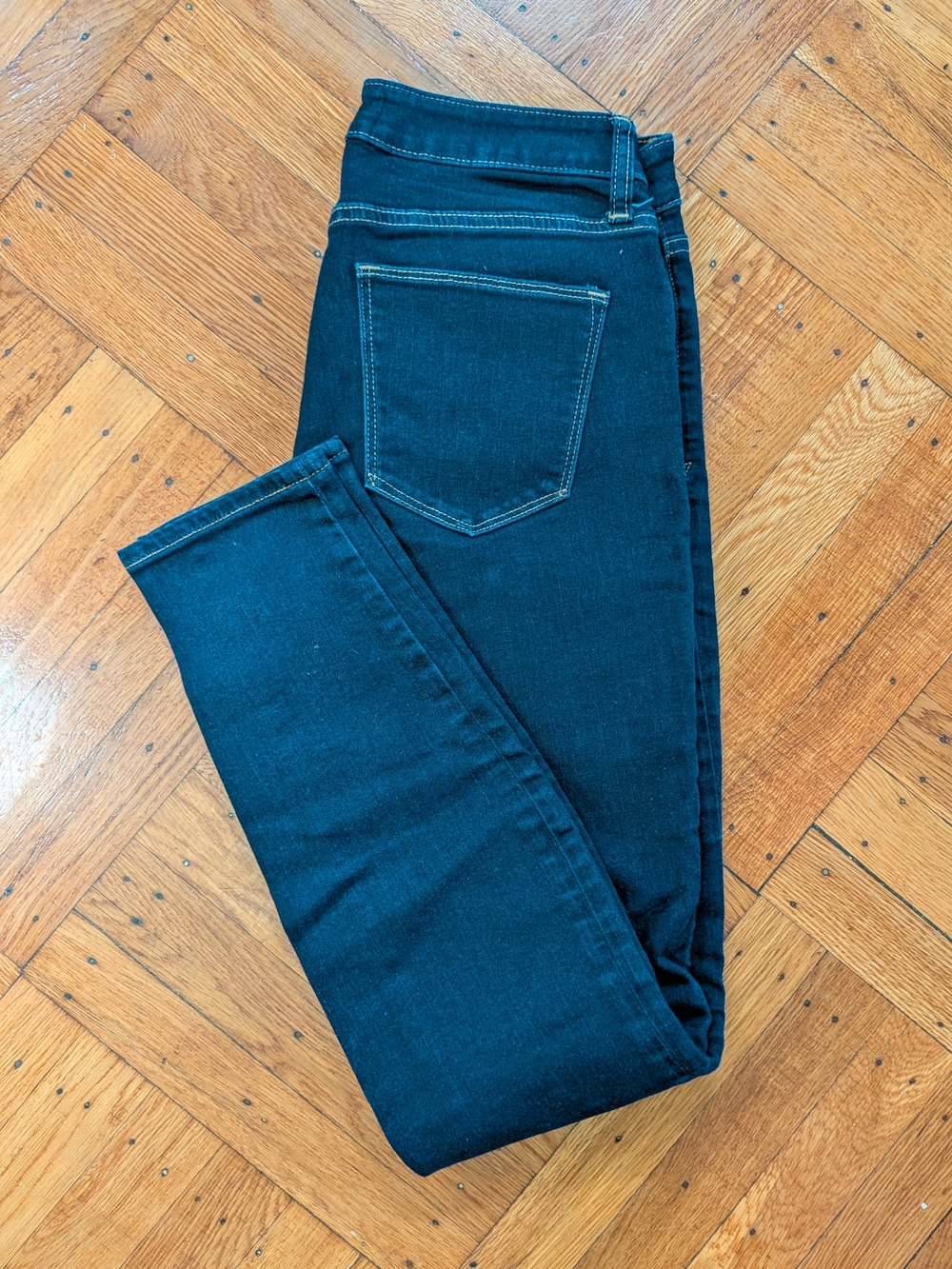 GAP True Skinny Jeans 29L